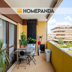 Appartamento con posto auto scoperto e balcone