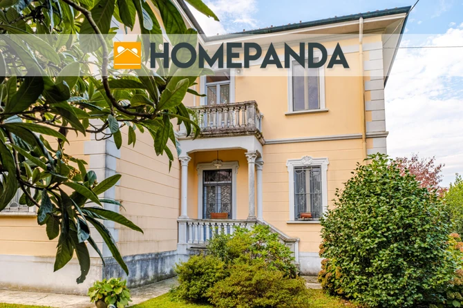 Villa signorile con ampio giardino in affitto