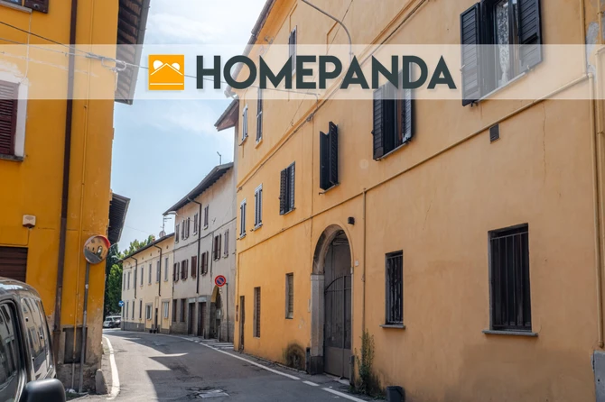 Soluzione semindipendente con box. Possibilità di frazionamento.