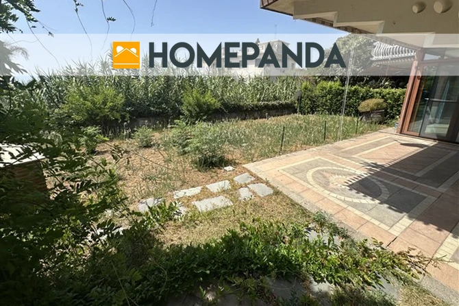 Appartamento semi-indipendente con giardino via dei Malavoglia Acicastello