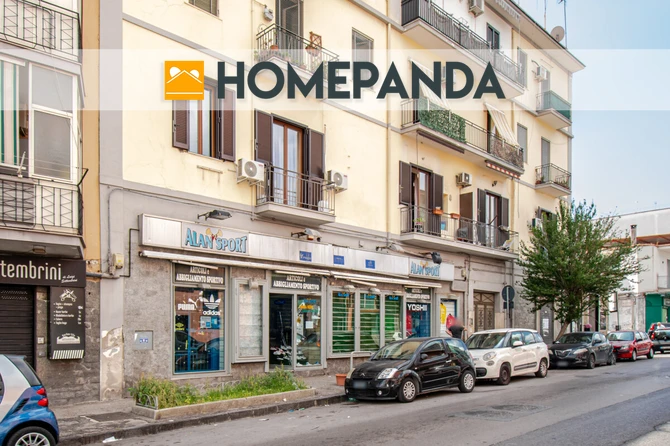 Locale Commerciale in Vendita - Via Napoli Capodimonte 9