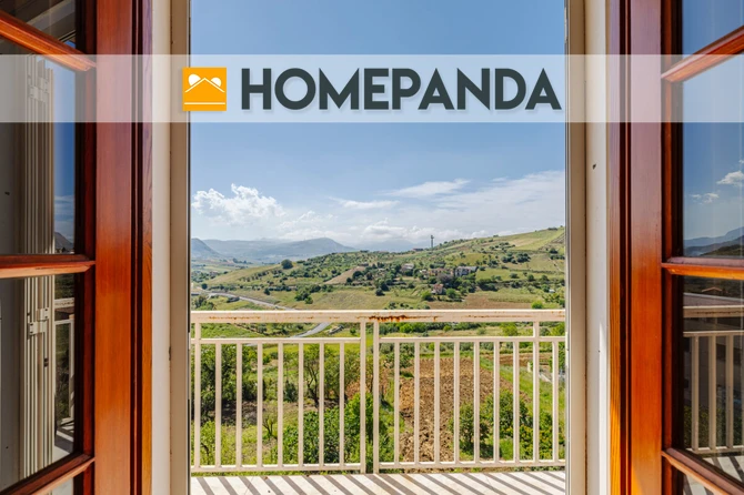  Ampio e Luminoso Appartamento Panoramico di 155 mq con 4 Balconi in Vendita a Baucina (PA)