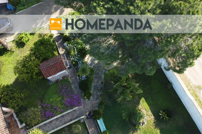 VILLA INDIPENDENTE CON AMPIO GIARDINO A POCHI MINUTI DAL MARE – LECCE