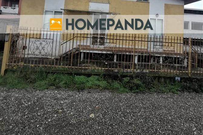 Villa singola da ristrutturare con ampio giardino, box e cantina