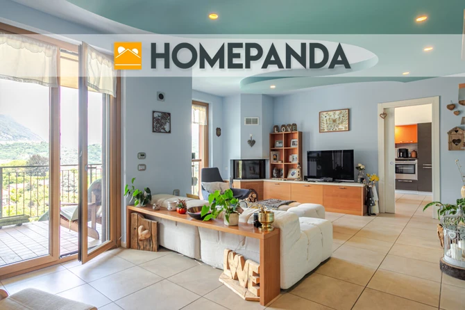 Due anime, una casa: appartamento doppio con spazi introvabili, vista e box doppio