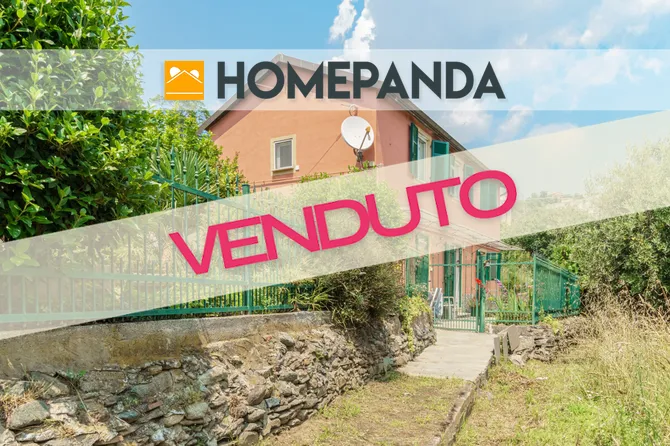 CASA INDIPENDENTE SU DUE LIVELLI CON GIARDINO CIRCOSTANTE