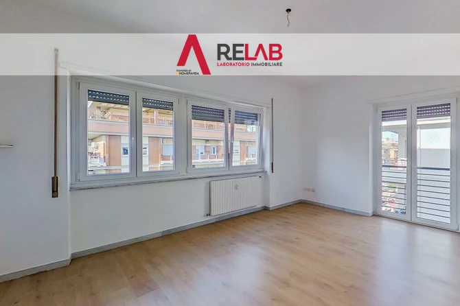 Appartamento, Via delle Baleniere 20  Roma