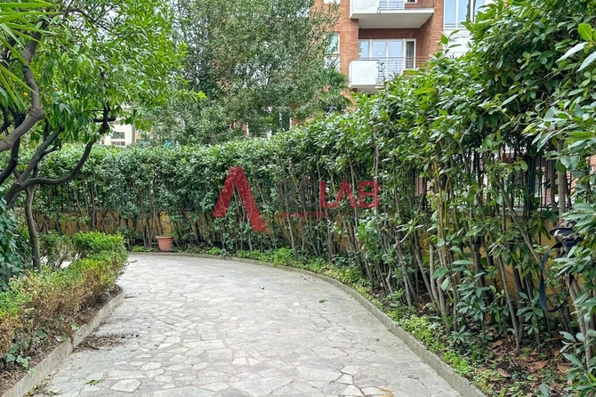 EUR Viale Shakespeare 71 Trilocale Ristrutturato